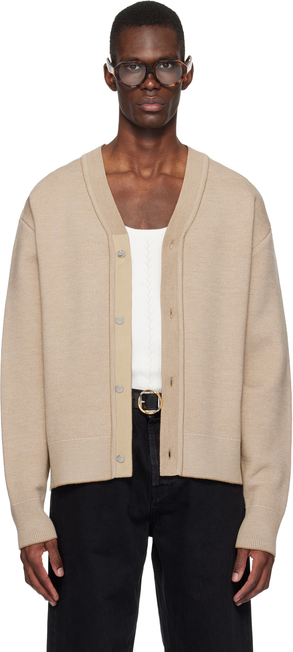 JACQUEMUS ネーブ ロゴクラスプ カーディガン The Jacquemus cardigan by JACQUEMUS | Official website