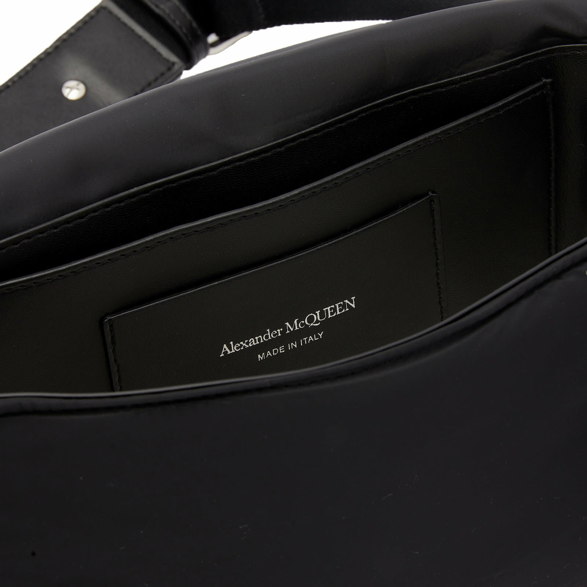 Alexander McQueen Men's New Knuckle Waist Bag in Black Alexander