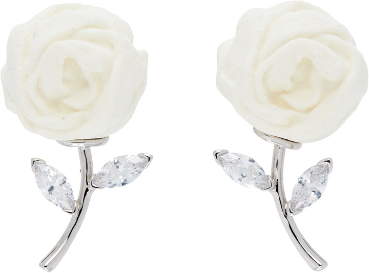 Photo: SHUSHU/TONG YVMIN Edition Paper Ball Rose Gemstone Leaf Stud Earrings