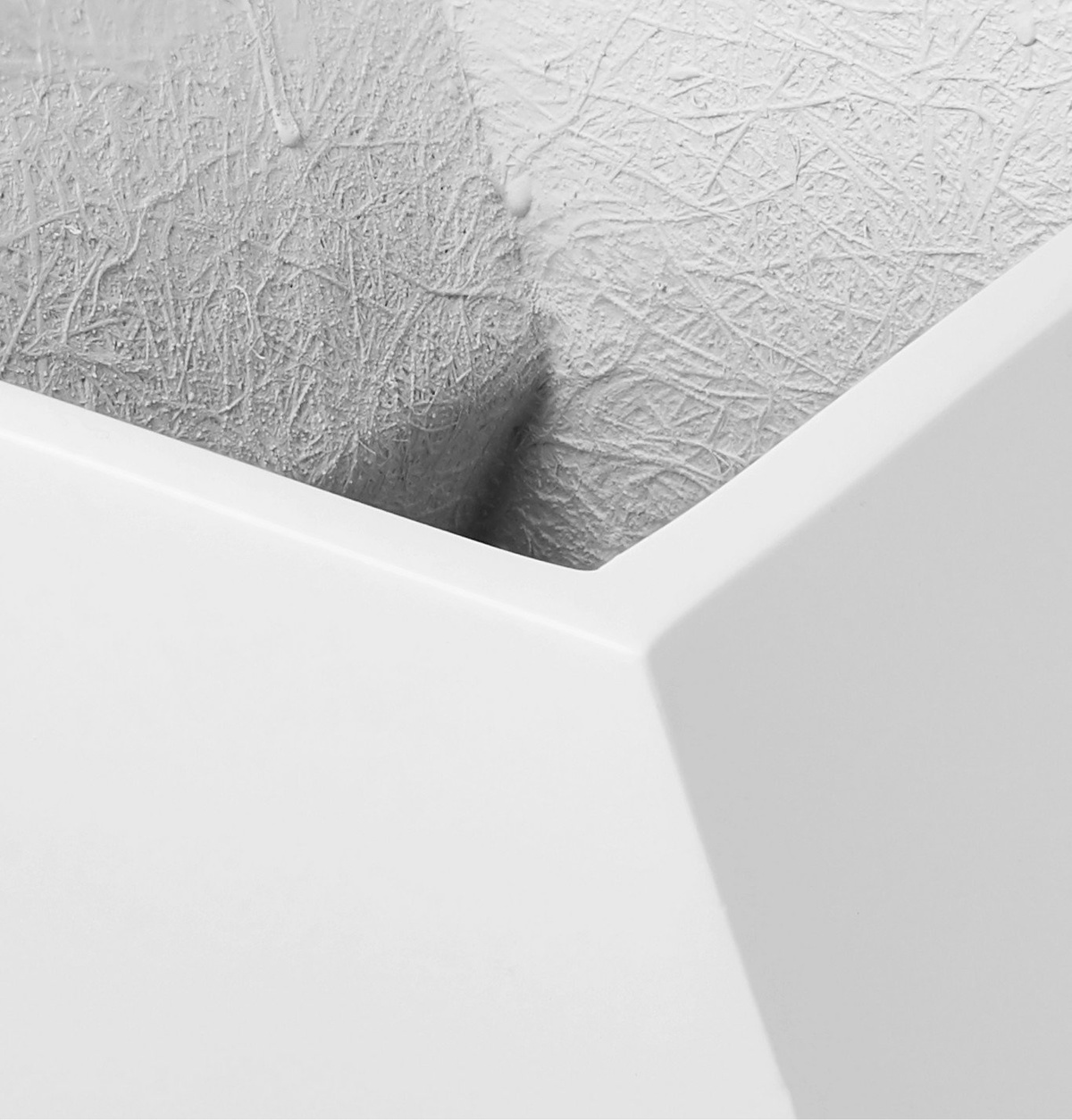 Pieces - Zig-Zag Fiberglass Planter - White