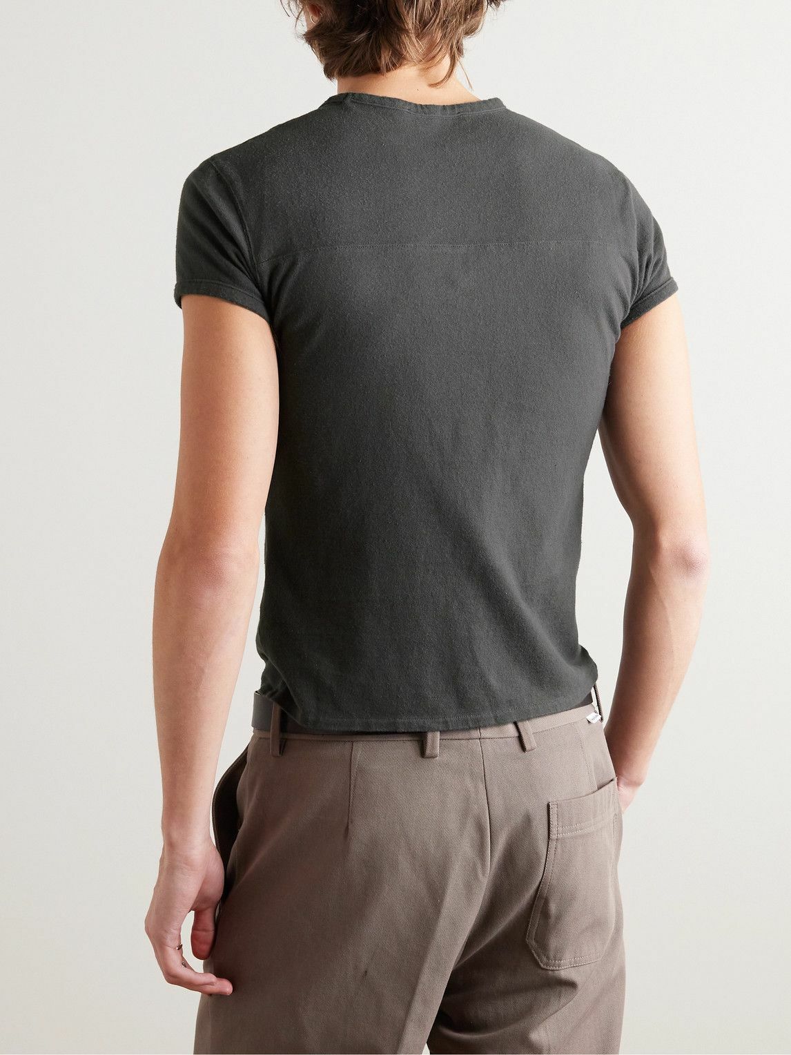 Acne Studios☆Appliqued cotton-jersey Tシャツ【UK発】 Dark gray Distressed appliquéd cotton-jersey T-shirt | ACNE