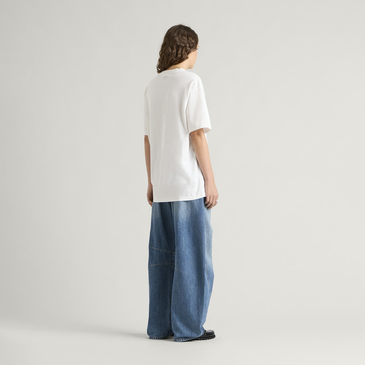 END. Signature T-shirt in Off White