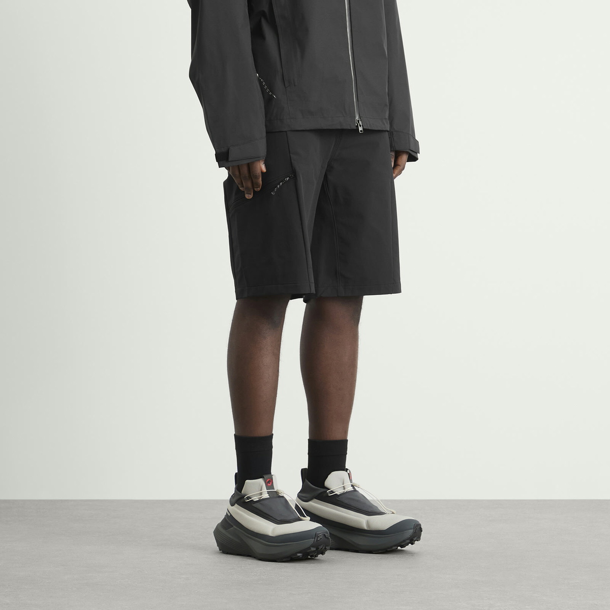 Hiking Patrol Men's x Mammut Softshell Shorts in Black