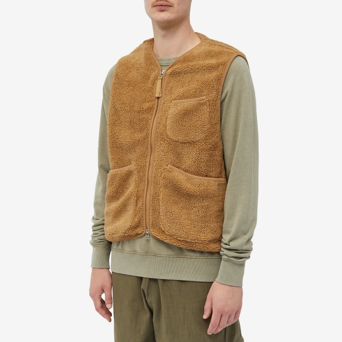 Universal Works Men s Mountain Fleece Zip Gilet In Sand Universal Works