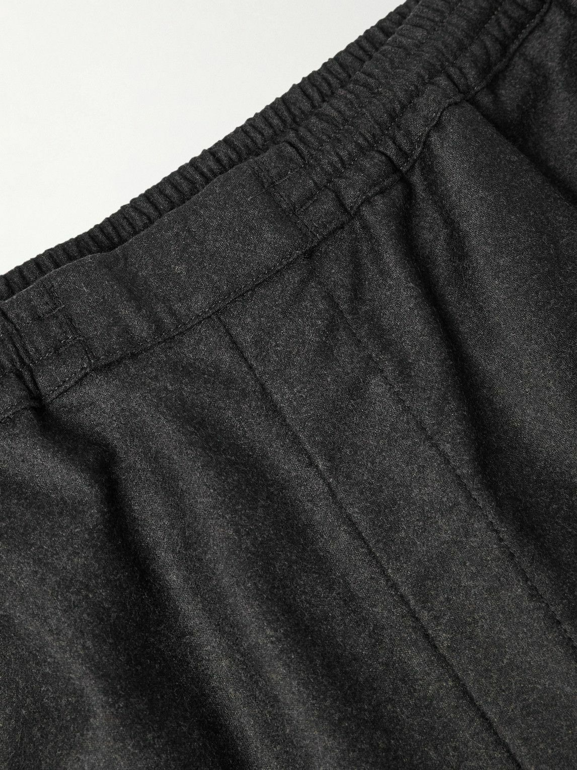 A Kind Of Guise - Banasa Tapered Virgin Wool Trousers - Gray