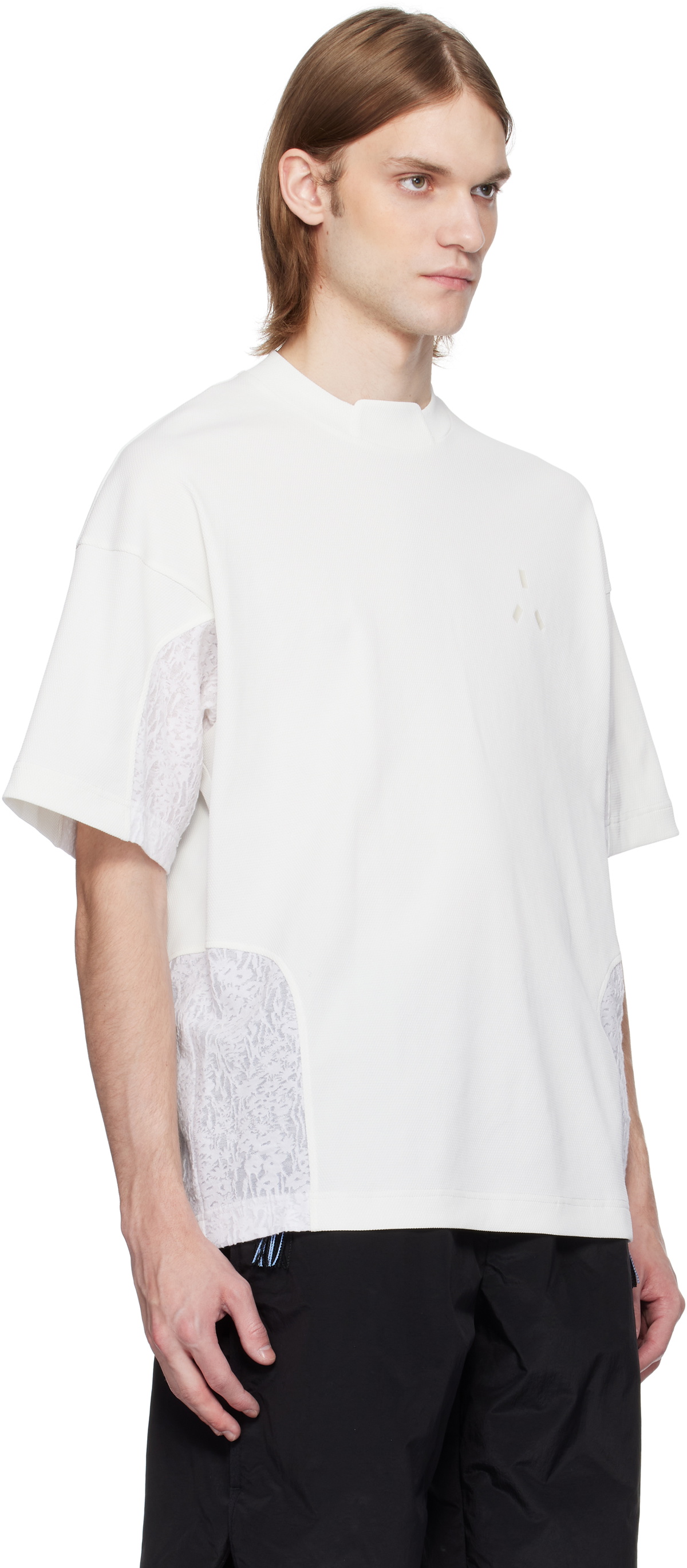 A. A. Spectrum Off-White Froze T-shirt