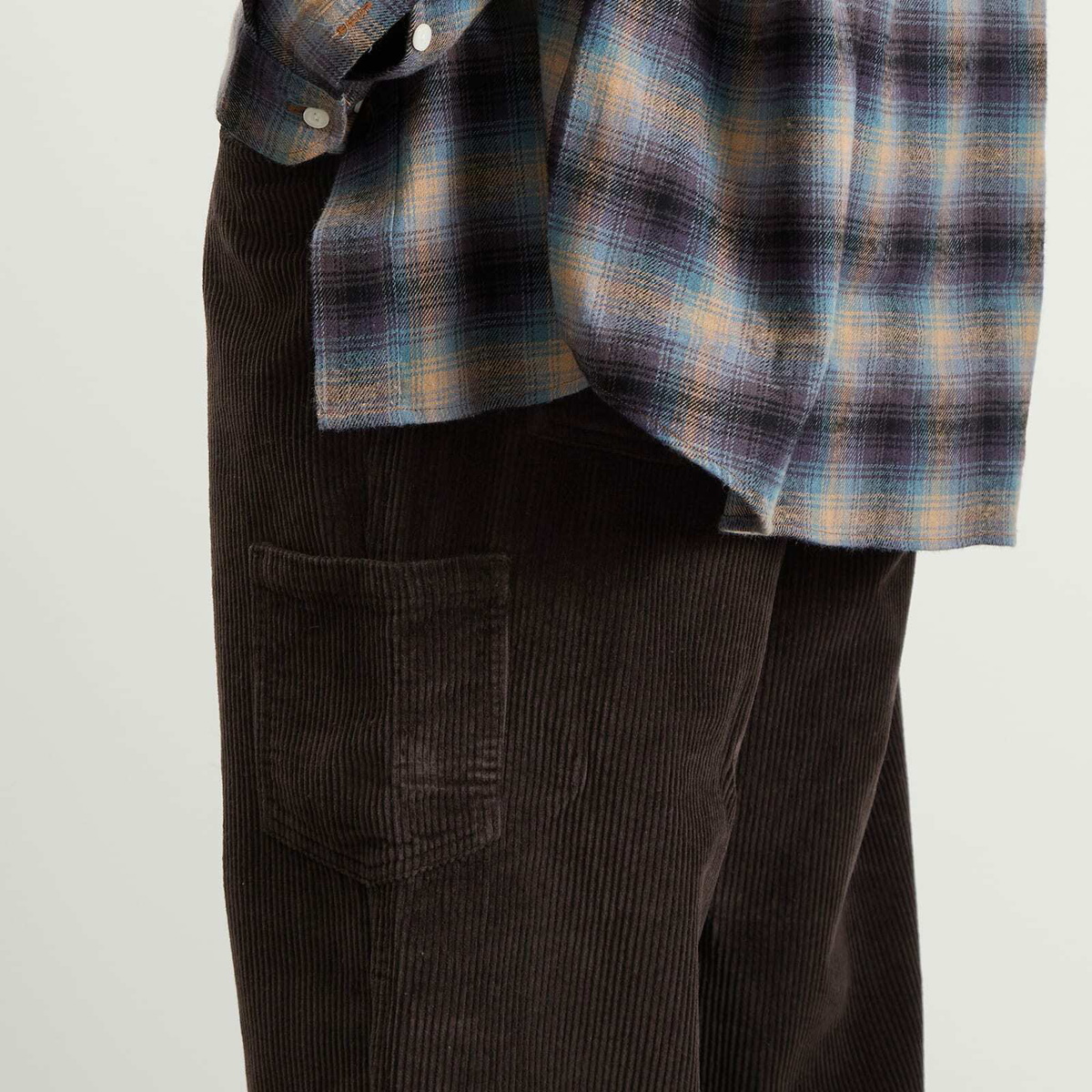 FrizmWORKS Men's Corduroy Wide One Tuck Pants in Charcoal