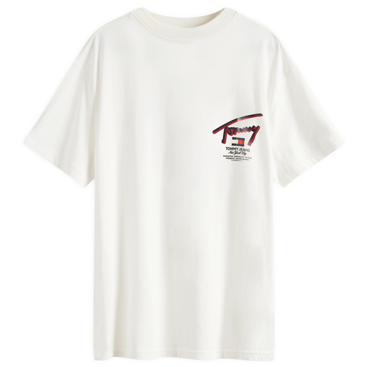 Photo: Tommy Jeans Men's 3D Signature T-Shirt in Ancient White