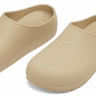 Crocs Classic Energy Clog in Bark