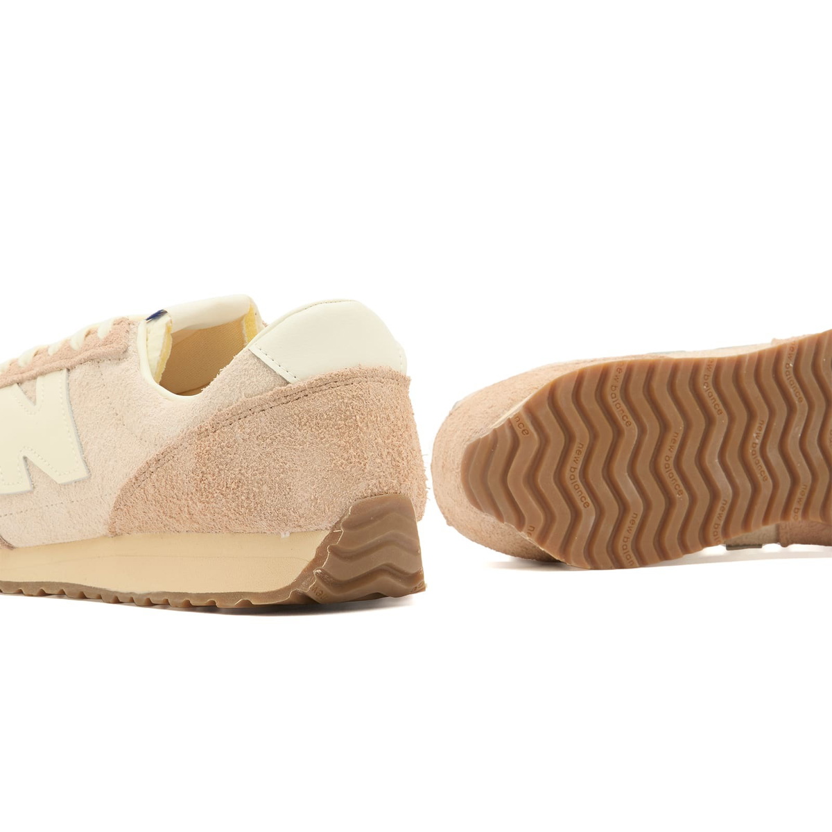 New Balance 471 Sneaker in Bisque
