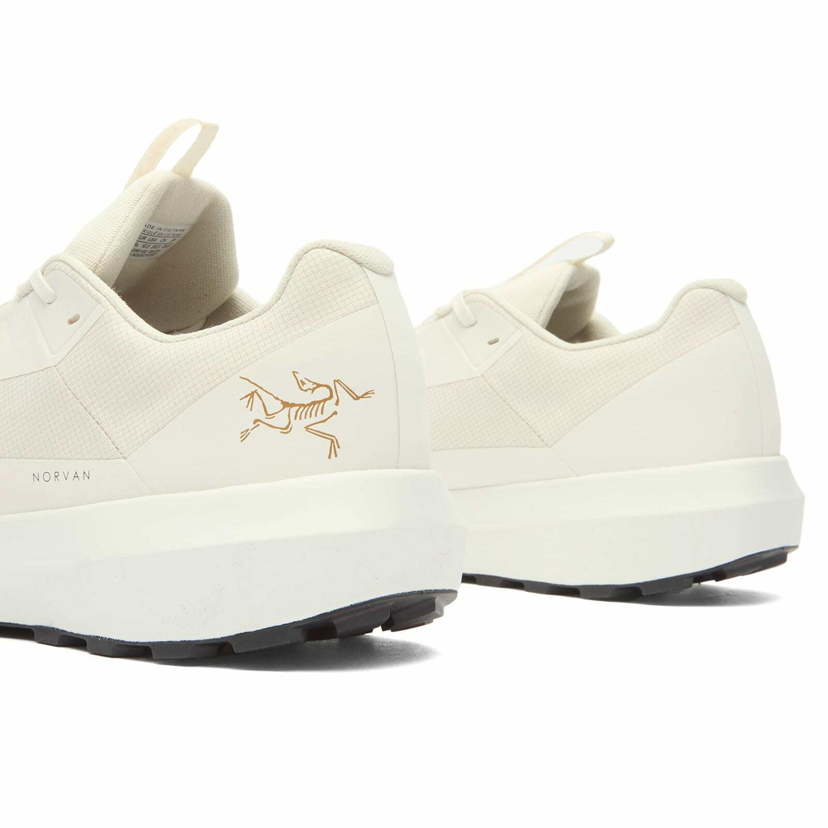 Arc'teryx Men's Norvan LD 4 Gore-Tex Sneakers in Arctic Silk/Arctic Silk