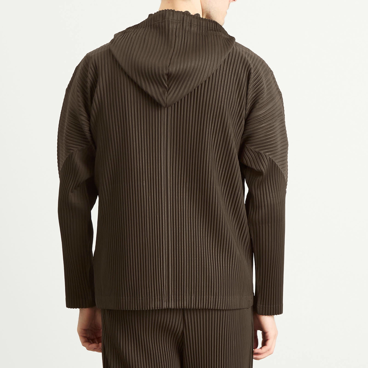 HOMME PLISSÉ ISSEY MIYAKE AGATE brown Homme Plissé Issey Miyake Men's Spring 2022 [PHOTOS]