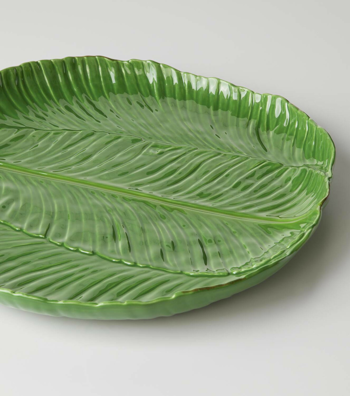 Bordallo Pinheiro Banana Madeira tart tray by Nini Andrade Silva
