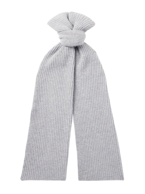 Photo: Mr P. - Ribbed Cashmere Scarf