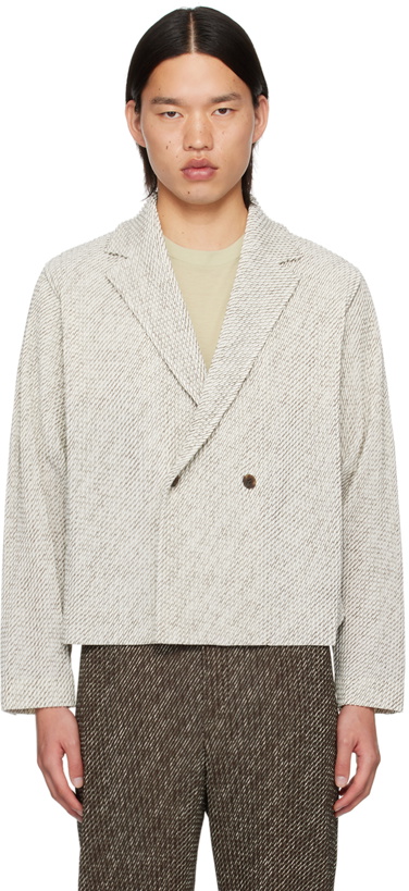 Photo: HOMME PLISSÉ ISSEY MIYAKE Off-White Diagonals Blazer