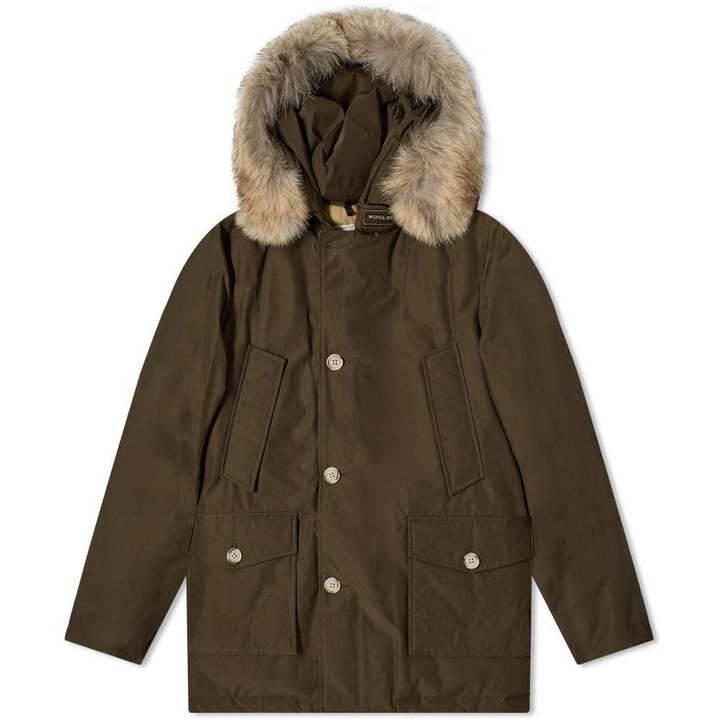 Photo: Woolrich Arctic Detachable Fur Parka