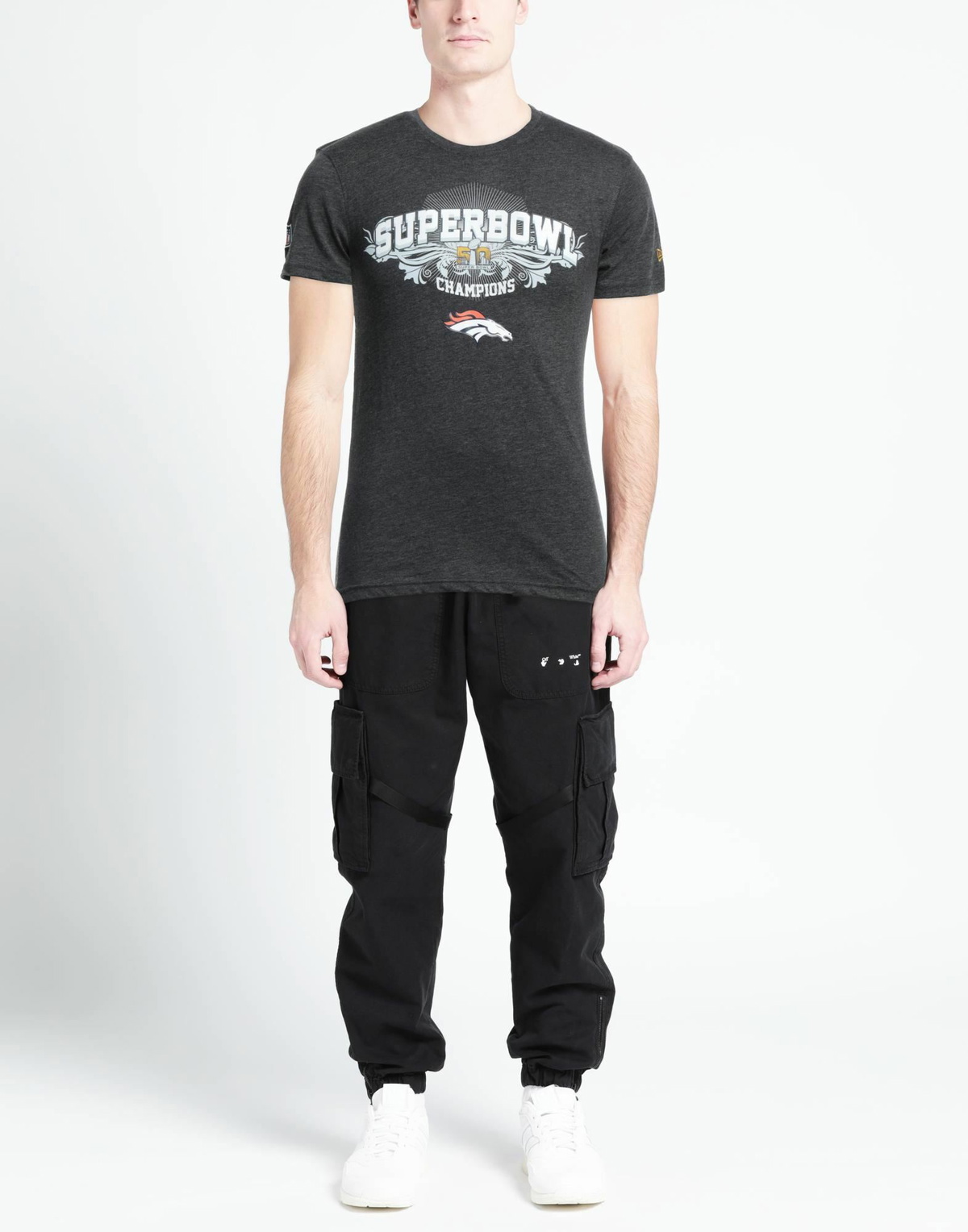 New Era Mens T-shirt in Grey