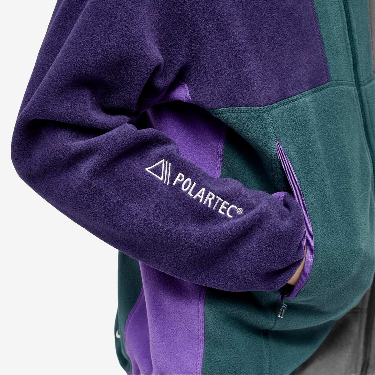 Nike Men's Acg Wolf Tree Full Zip Fleece in Deep Jungle/Purple Ink