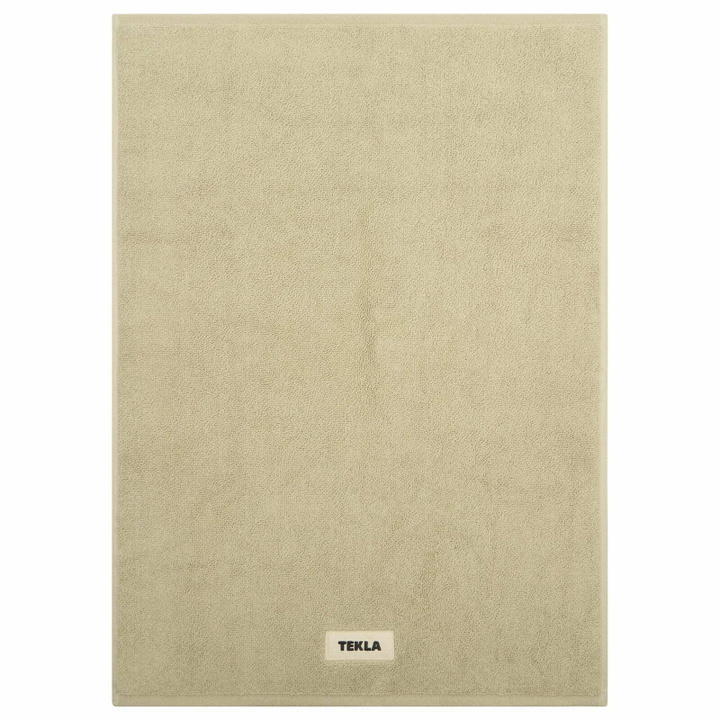 Photo: Tekla Fabrics Organic Terry Bath Mat in Pebble 