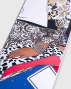The Skateroom Mickalene Thomas Din Avec La Main Dans Le Miroir Et Jupe Rouge Multi Home Deco