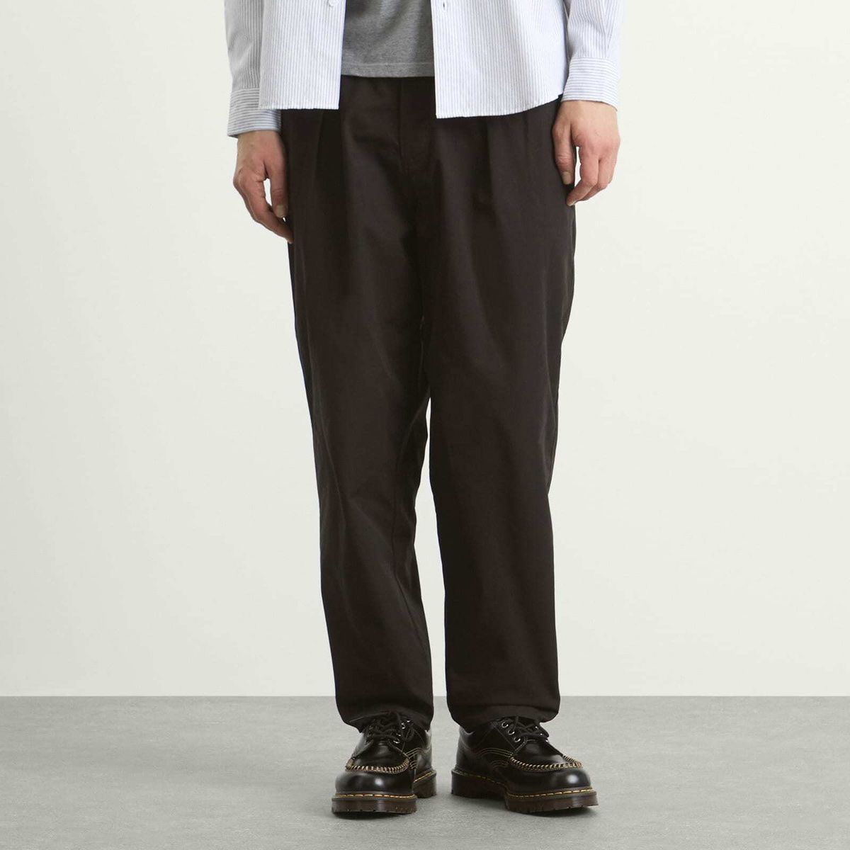 Universal Works Men's Summer Canvas Pleated Track Pant in Licorice