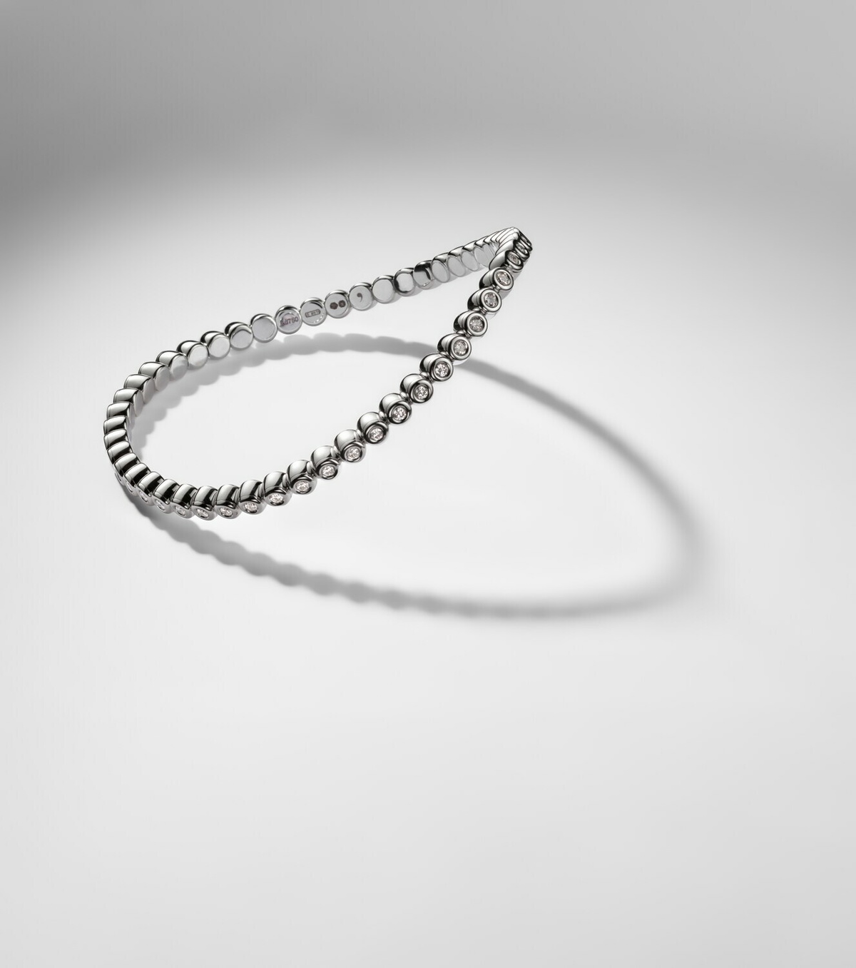 Bucherer Fine Jewellery Stretchy 18kt white gold bracelet with diamonds