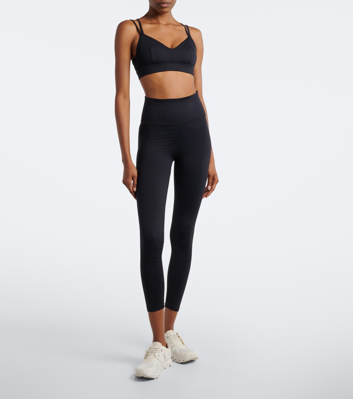 Norba Strappy sports bra