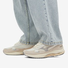 Mizuno WAVE RIDER β Sneakers in White Sand/Ultimate Grey