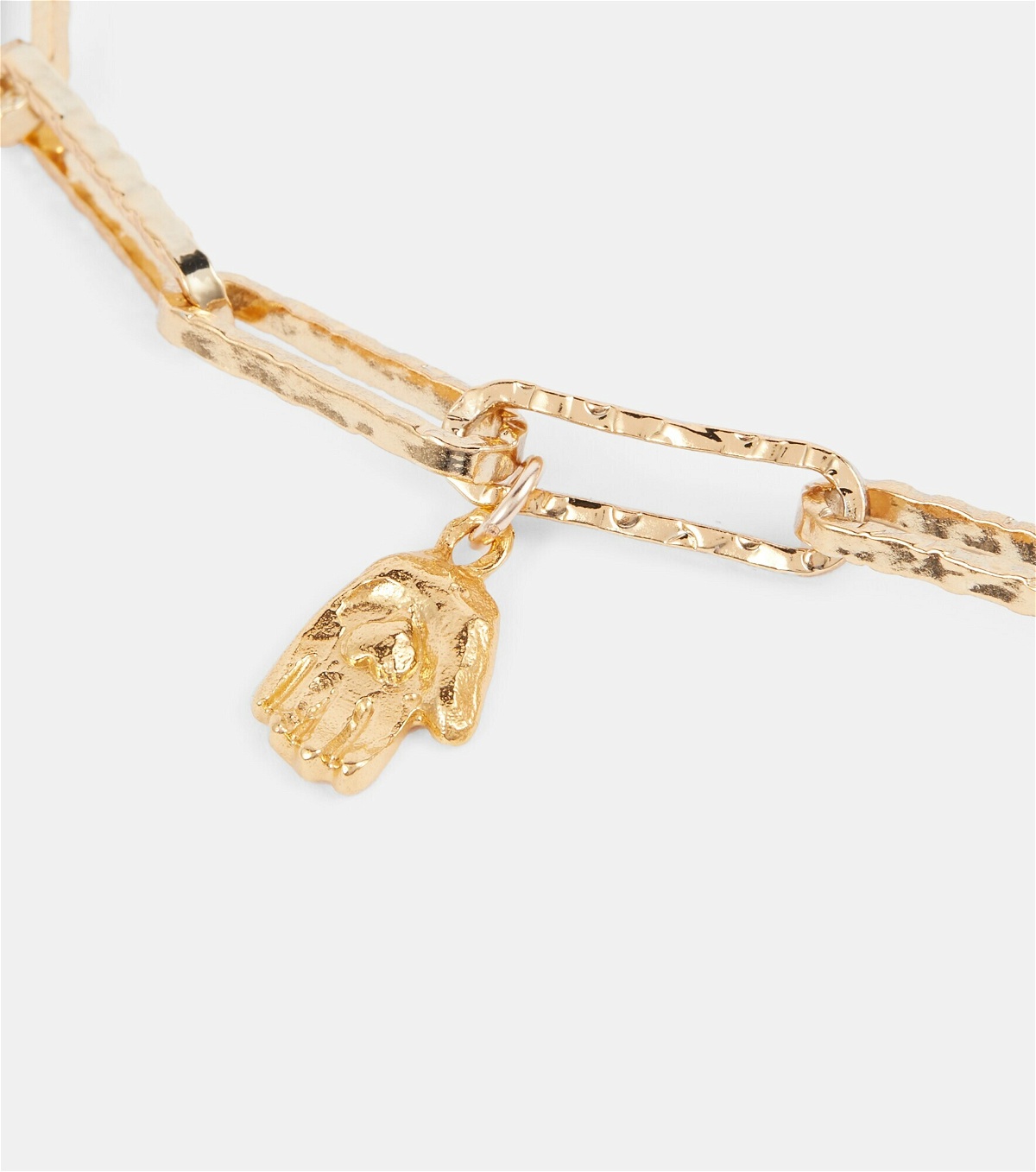 CaratLane: A Tanishq Partnership - When you #GiftACaratLane, it's a token  of love that'll be remembered and worn forever 😊 Take a closer look:  https://bit.ly/3ohtLxZ | Facebook