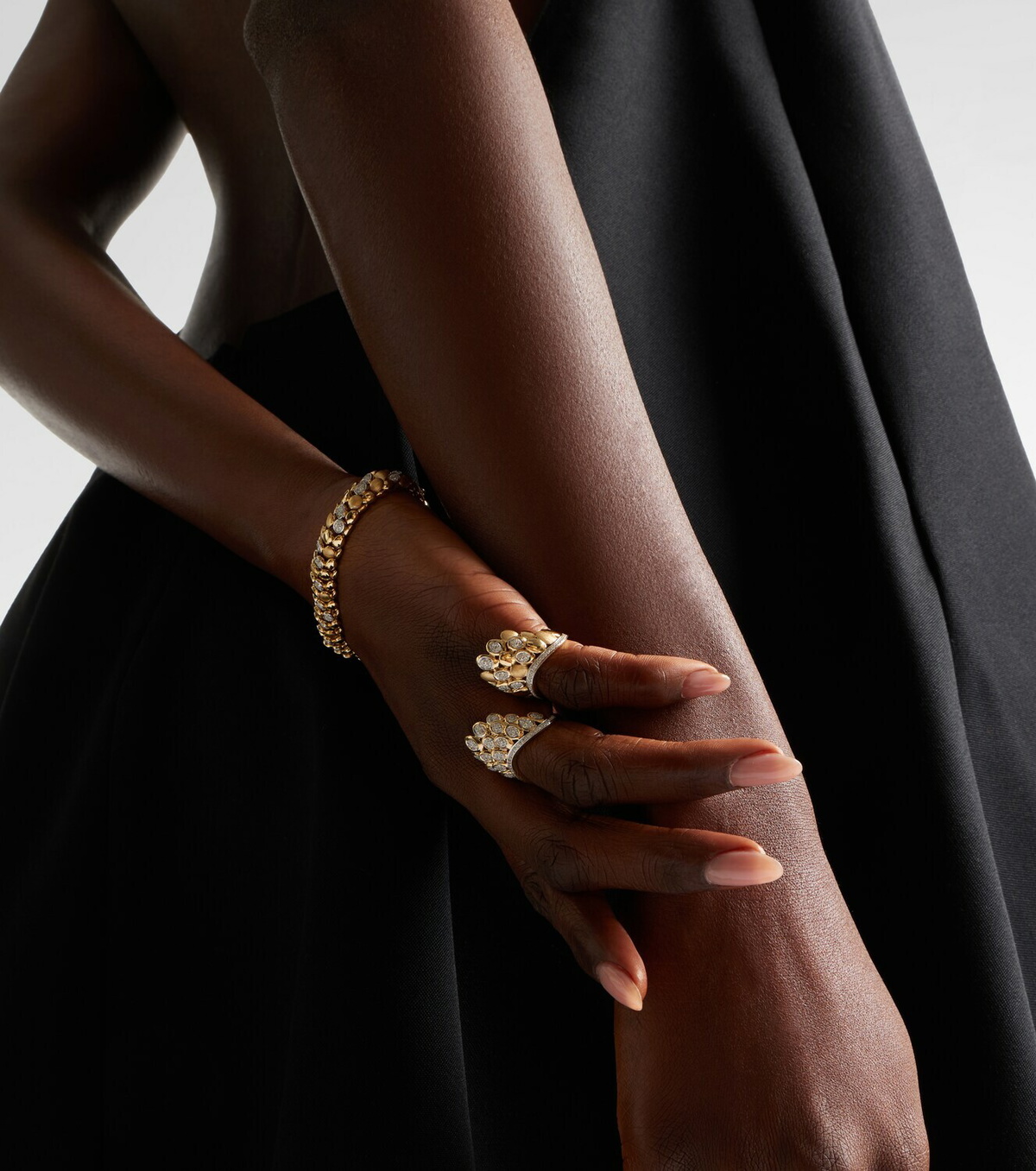 Rainbow K Blossom 14kt gold ring with diamonds