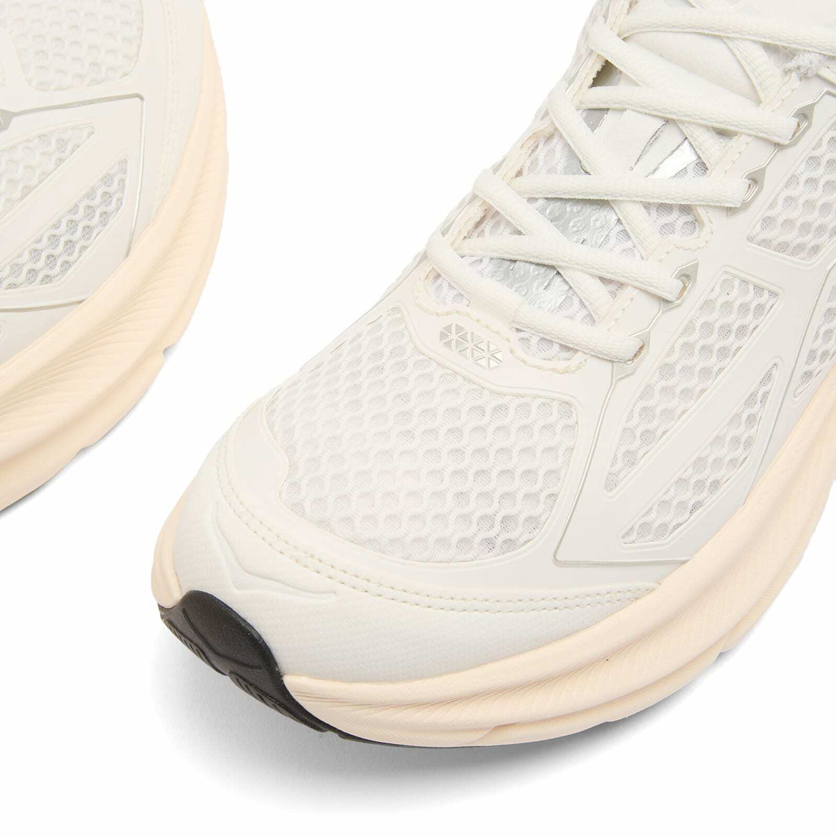 HOKA ONE ONE U Clifton One9 Sneaker in Frost/Cosmic Grey
