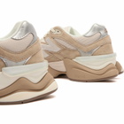 New Balance U9060ERM Sneaker in Beige