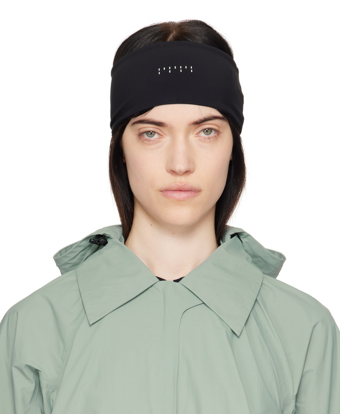 Photo: JOHANNA PARV Black Triangle Ponytail Hole Headband