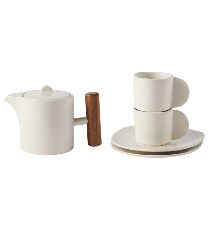 Photo: 101 Copenhagen Native stoneware tea set