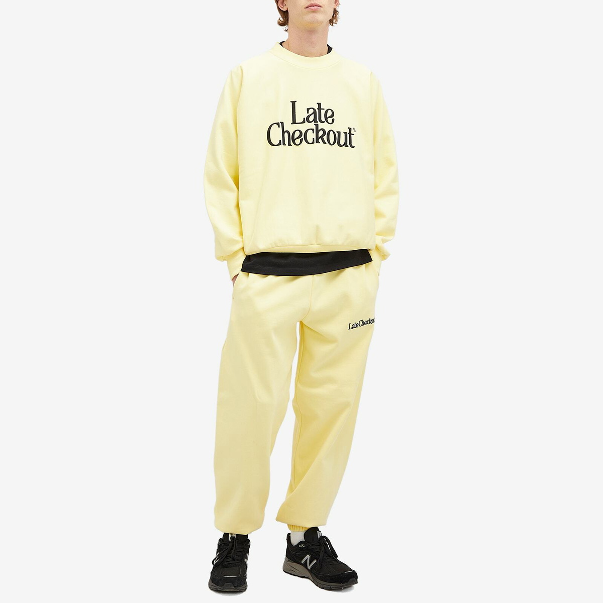 Late Checkout Men's LC Logo Crew Sweat in Yellow