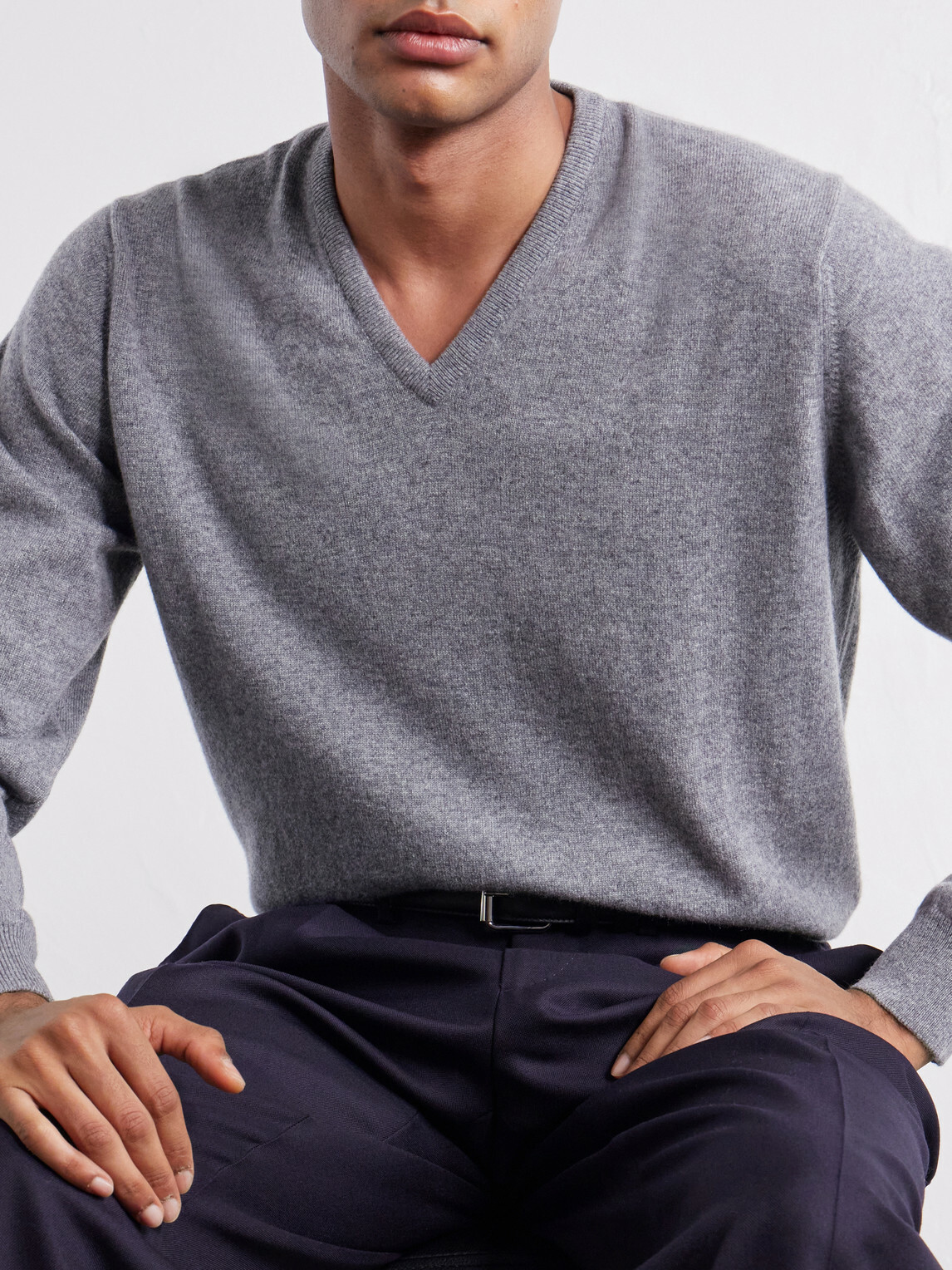 Begg & Co - Heriot Cashmere Sweater - Gray