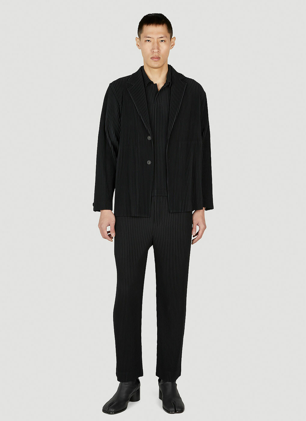 Homme Plissé Issey Miyake - Loose Fit Straight Pants in Black Homme ...