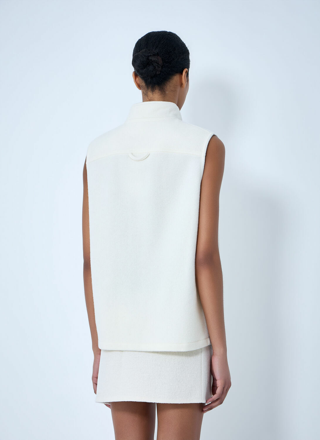 RIER Sleeveless Zip Vest