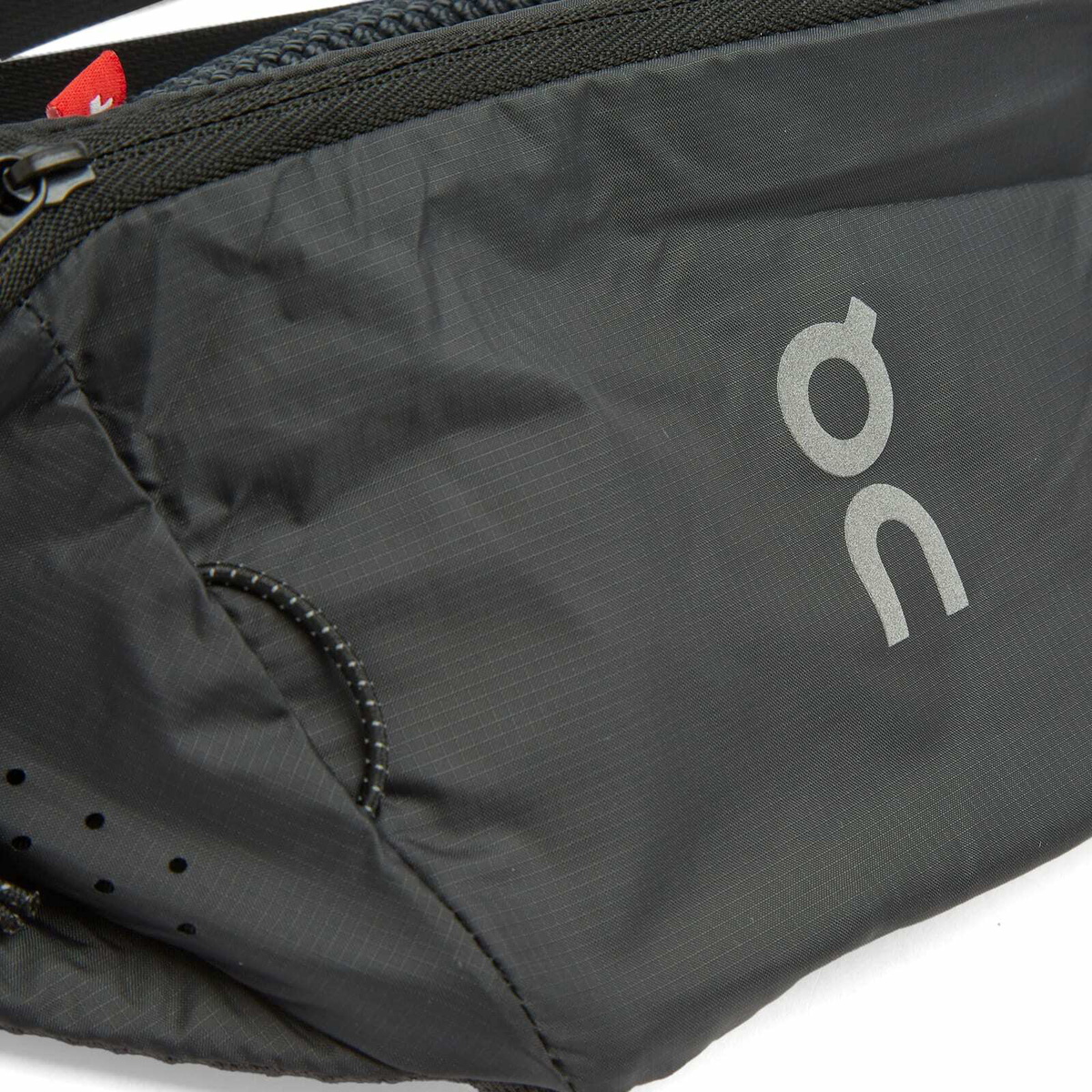 ON Waist Pack 2L Lite in Magnet 