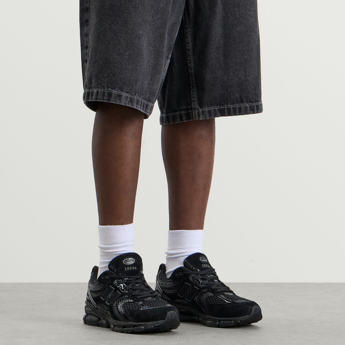 New Balance 1954R Sneaker in Black/Black