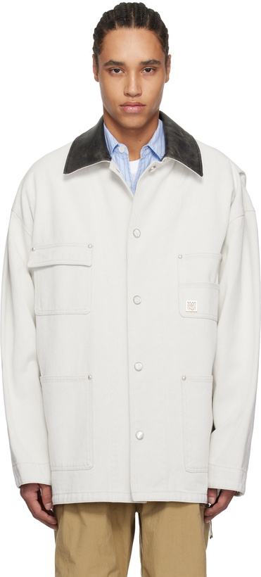 Photo: WOOYOUNGMI Off-White Leather Collar Denim Coat