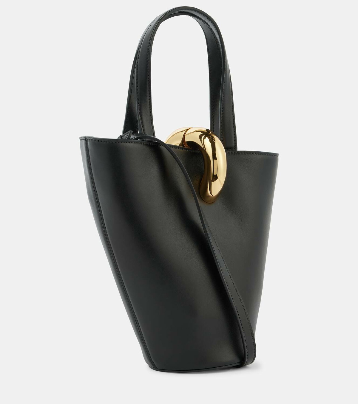 Jacquemus Le Bambola Small leather bucket bag Jacquemus