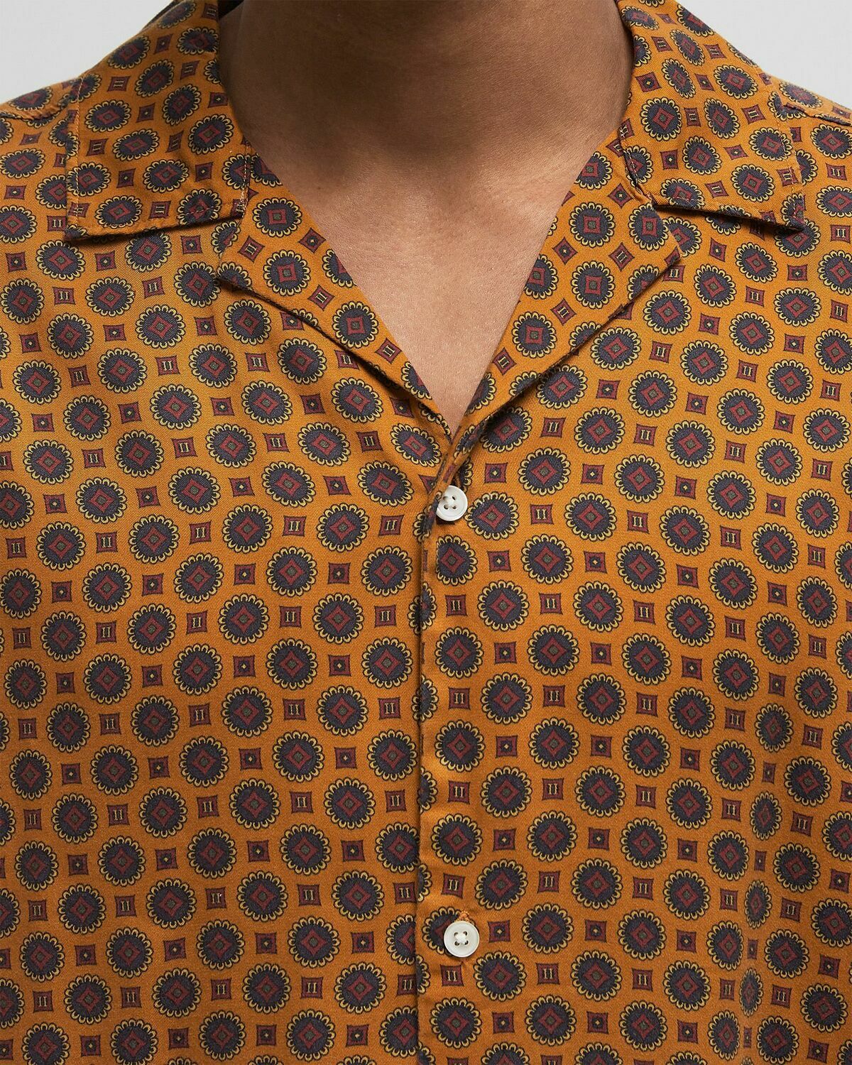 Les Deux Foulard AOP SS Shirt Brown Mens Shortsleefe