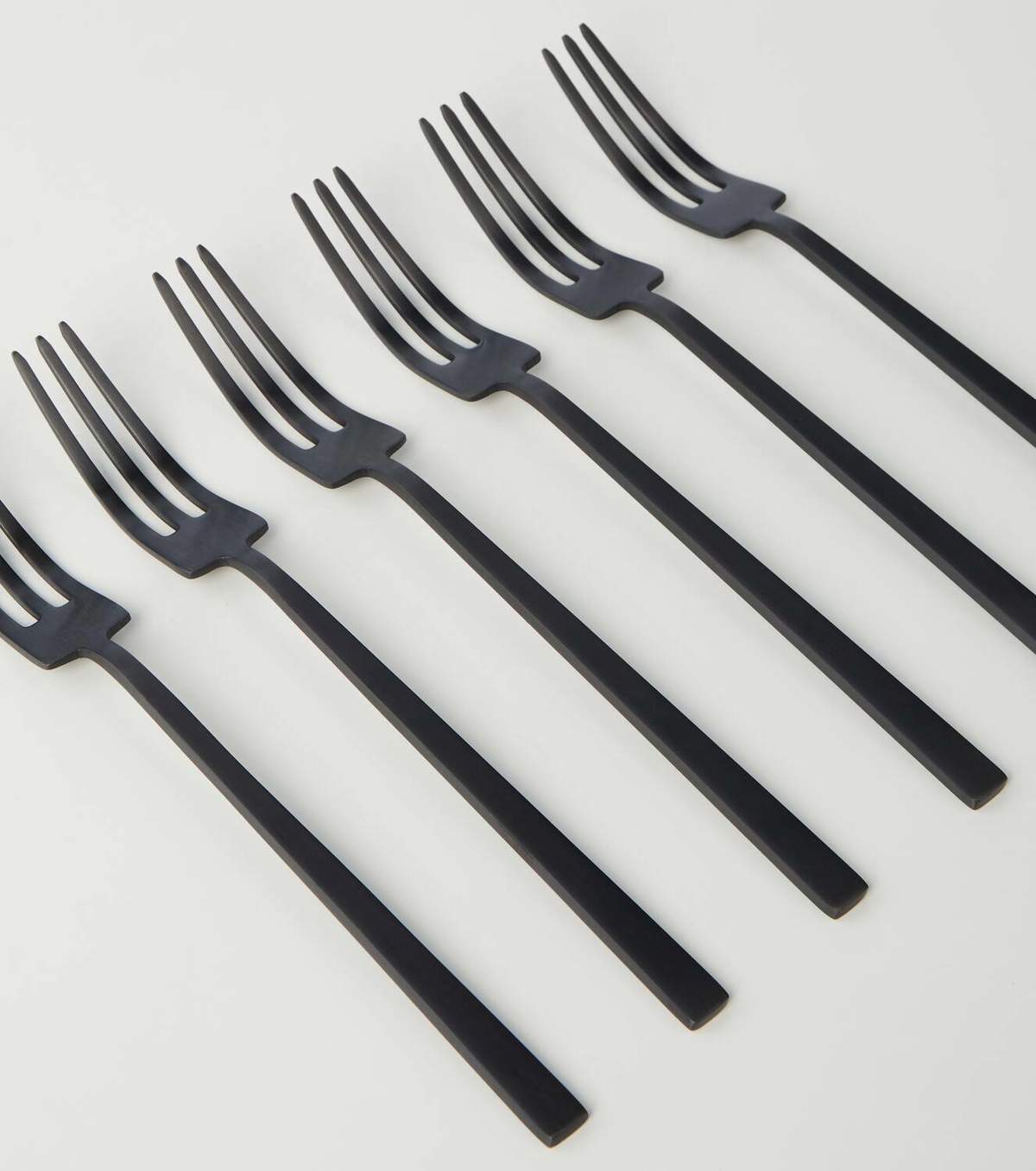 101 Copenhagen Kogei 24-piece steel flatware set
