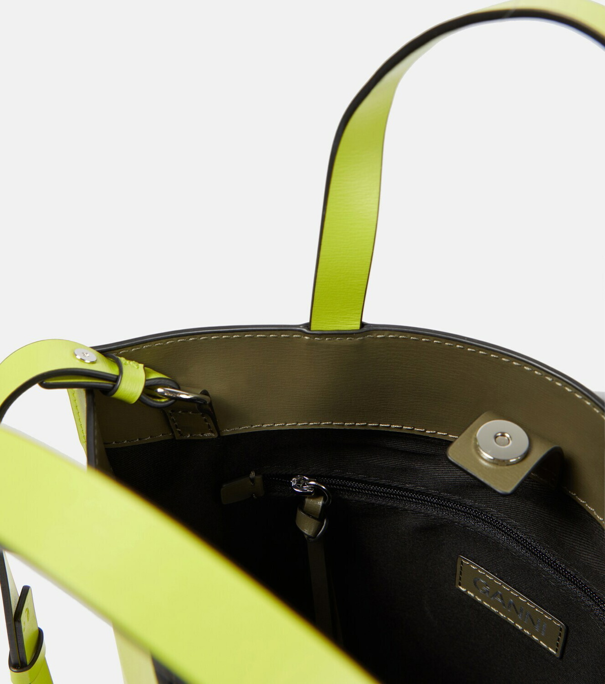 GANNI(ガニー)☆MEDIUM BANNER TOTE STRAP BAG☆カラバリあり Ganni Banner Medium leather tote bag GANNI