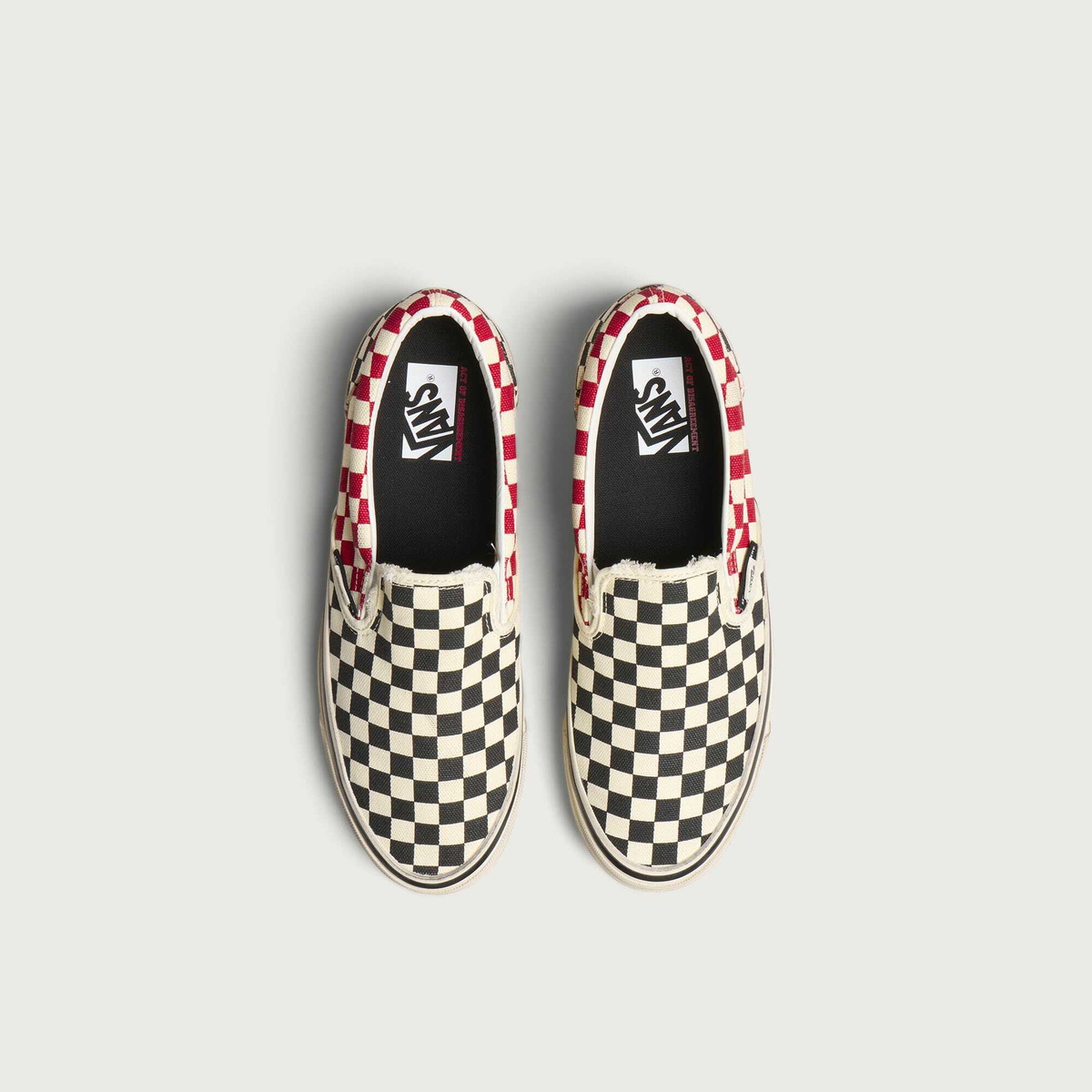 Vans Men's A.O.D. LX Classic Slip-On 98 in Black/Red Checkerboard