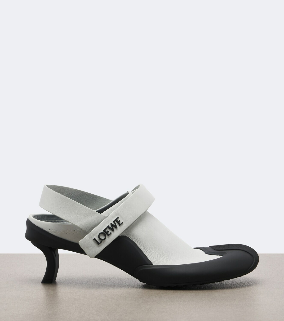 Loewe Dive Slingback leather pumps