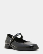 Steve Madden Dominic Flats in Black