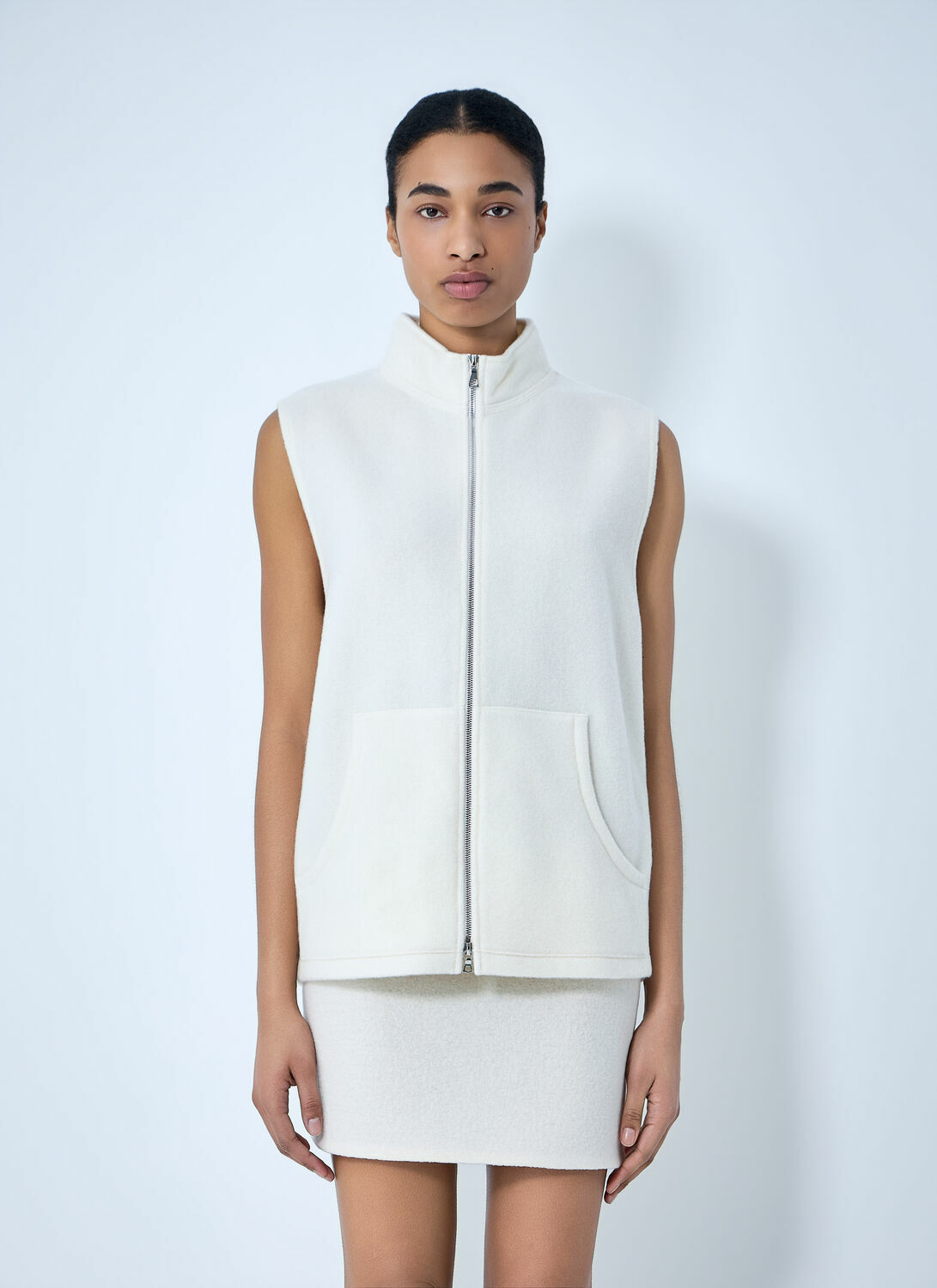 RIER Sleeveless Zip Vest