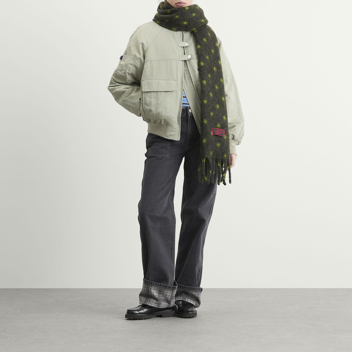 Damson Madder Women's DM Fluffy Scarf in Charcoal 